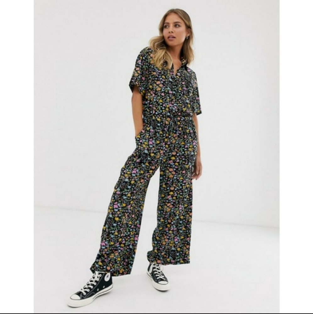 NWT Levi’s Jumpsuit - Picture 3 of 9